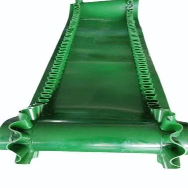 acheter Bande transporteuse inclinée verte à 2 plis avec une largeur de bande de 1200 mm pour le transport à angle élevé online manufacture