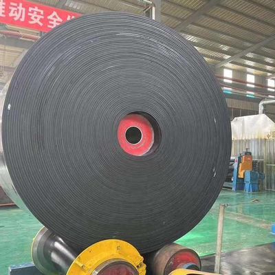 Ceinture de convoyeur à câble en acier solide et durable pour le transport à longue distance et à grande échelle